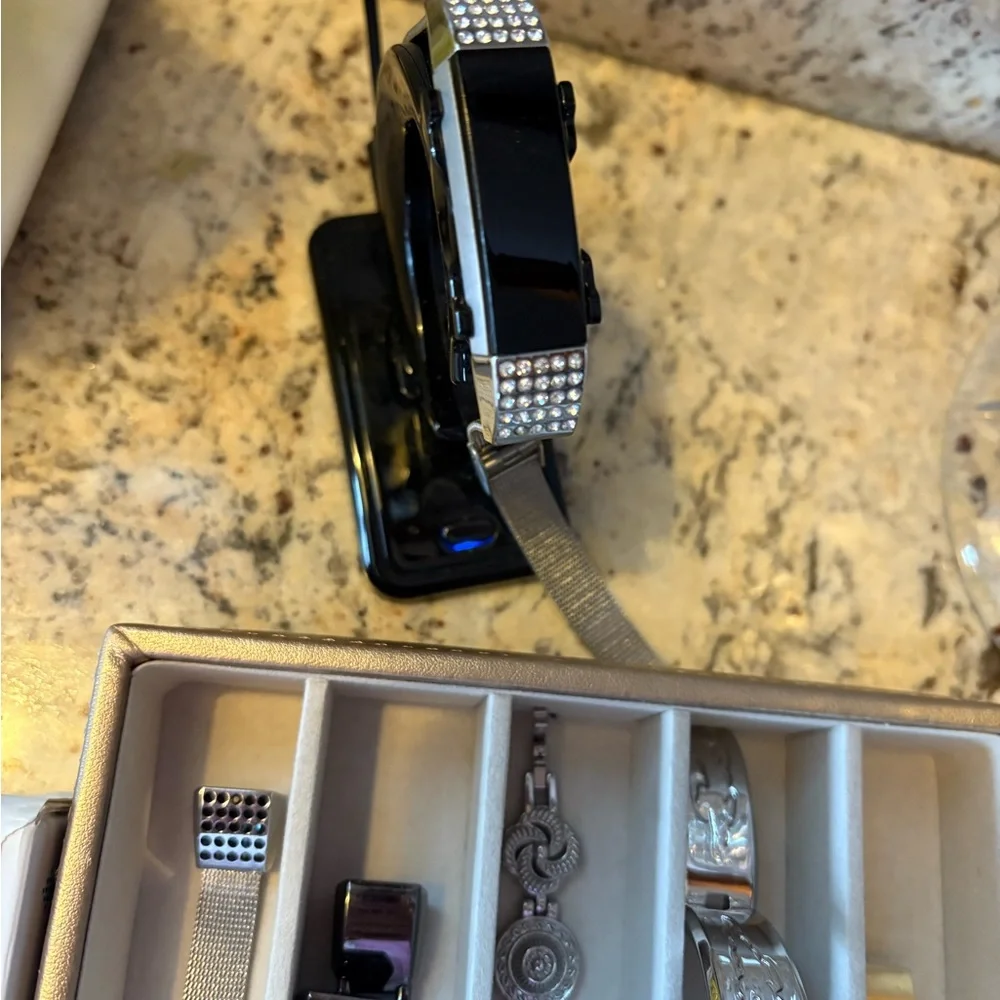 fitbit features interchangeable